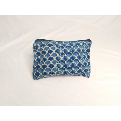 Small pouch for multipurpose use