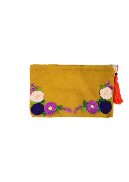 Embroidery medium pouch